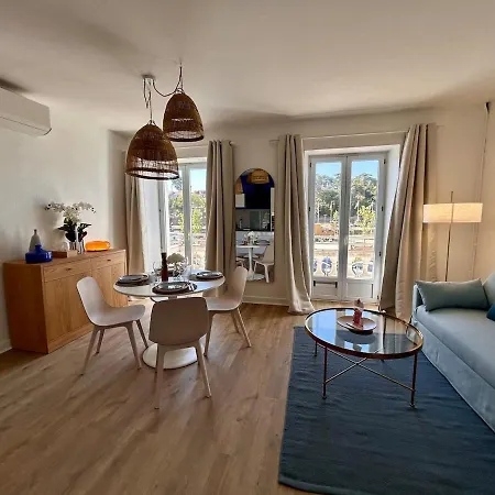 Vue Et Chateau De - Centre-ville Apartment *